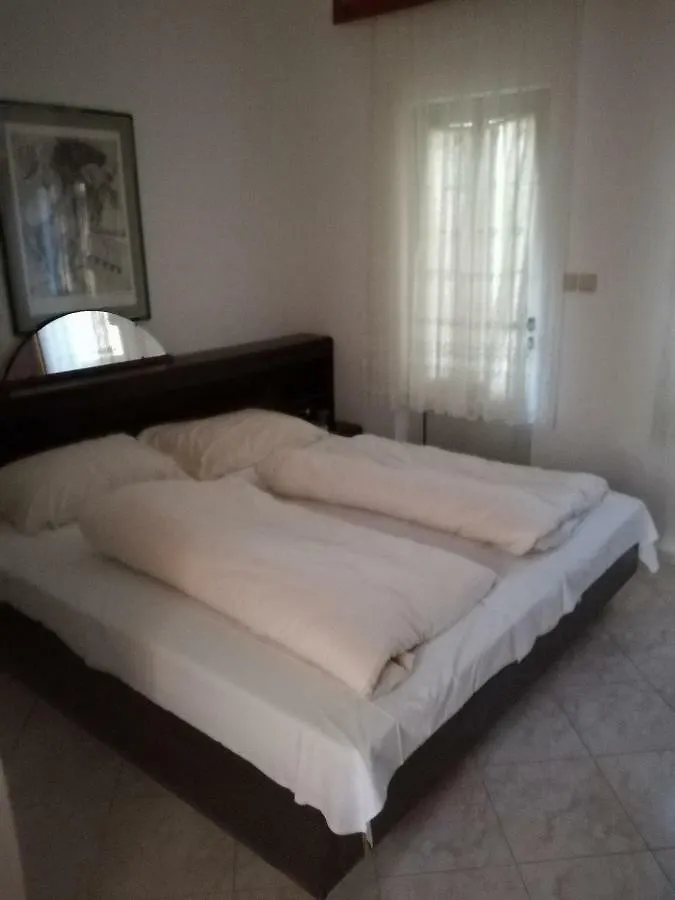 Apartmani Marijana 0*, Selce